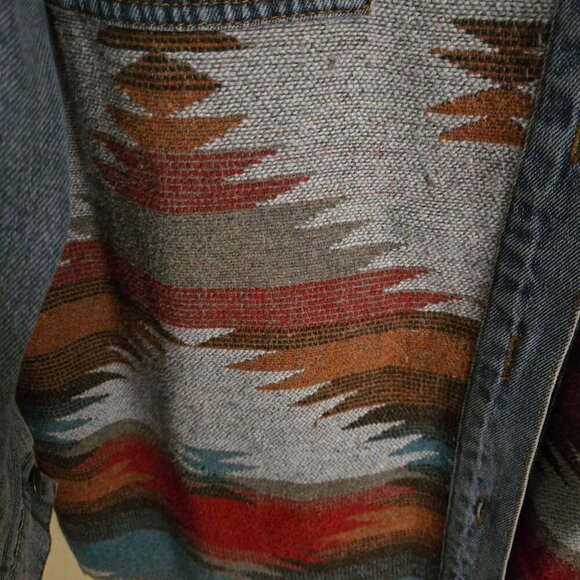 Denim Southwest Western Mixed Media Shacket Flap Pockets Raw Hem Size XL - Picture 9 of 11
